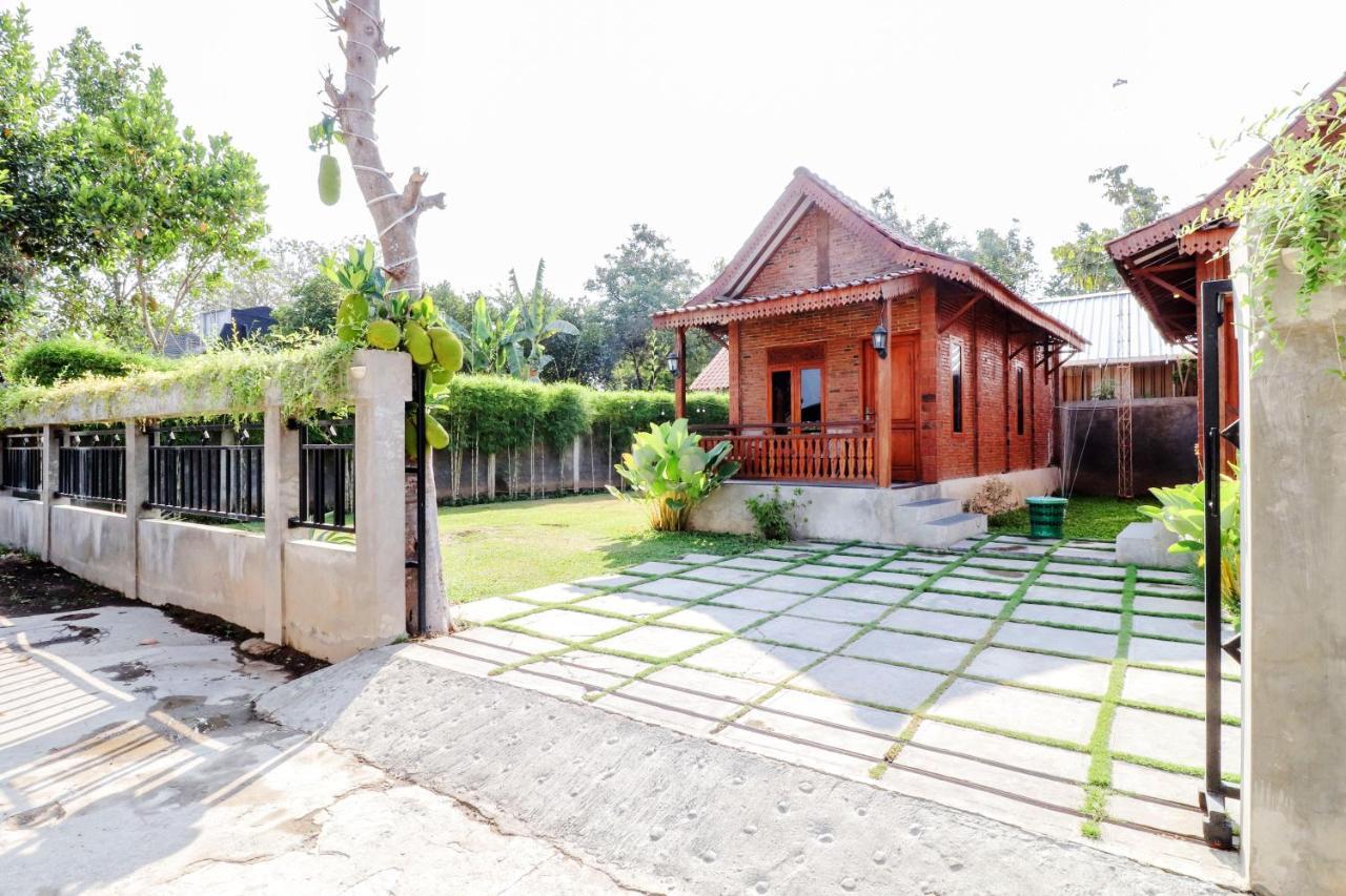 Rumah liburan Omah Teras Bata *